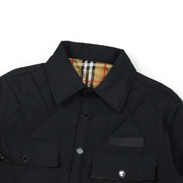 【BURBERRY 公式旗艦店】バーバリー ジャケット着 ご好評に付き再入荷!241022 【BURBERRY 公式旗艦店】バーバリー ジャケット着 ご好評に付き再入荷!241022