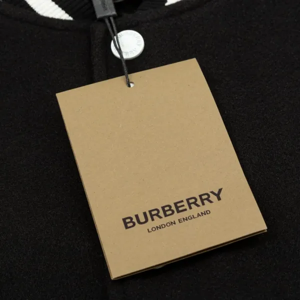 【BURBERRY 公式旗艦店】バーバリー ジャケット着 ご好評に付き再入荷!241022 【BURBERRY 公式旗艦店】バーバリー ジャケット着 ご好評に付き再入荷!241022