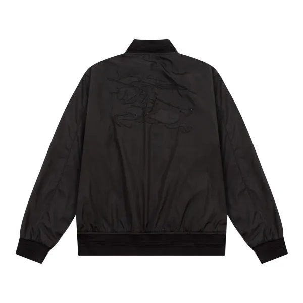 【BURBERRY 公式旗艦店】バーバリー ジャケット着 ご好評に付き再入荷!241022 【BURBERRY 公式旗艦店】バーバリー ジャケット着 ご好評に付き再入荷!241022