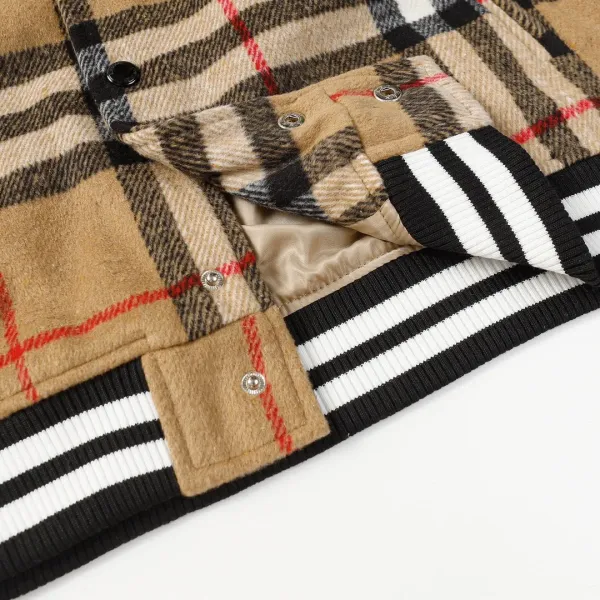 【BURBERRY 公式旗艦店】バーバリー ジャケット着ご好評に付き再入荷!240923 【BURBERRY 公式旗艦店】バーバリー ジャケット着ご好評に付き再入荷!240923