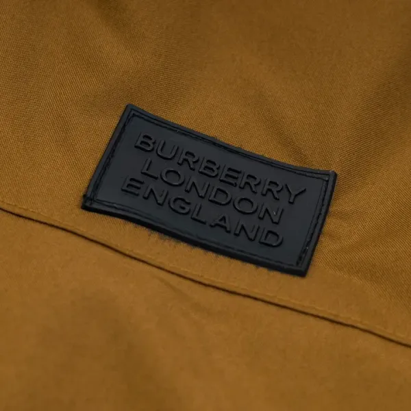 【BURBERRY 公式旗艦店】バーバリー ジャケット着 好評に付き再入荷 240827 【BURBERRY 公式旗艦店】バーバリー ジャケット着 好評に付き再入荷 240827