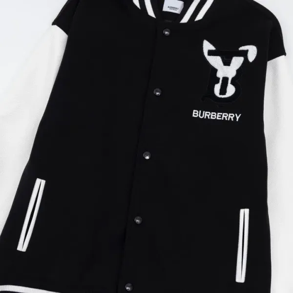 【BURBERRY 公式旗艦店】バーバリー ジャケット着 好評に付き再入荷 240827 【BURBERRY 公式旗艦店】バーバリー ジャケット着 好評に付き再入荷 240827