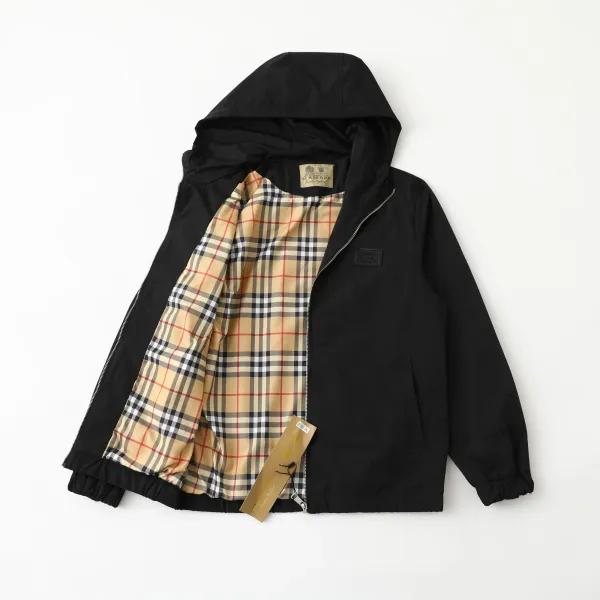 【BURBERRY 公式旗艦店】バーバリー ジャケット着 好評に付き再入荷 240827 【BURBERRY 公式旗艦店】バーバリー ジャケット着 好評に付き再入荷 240827