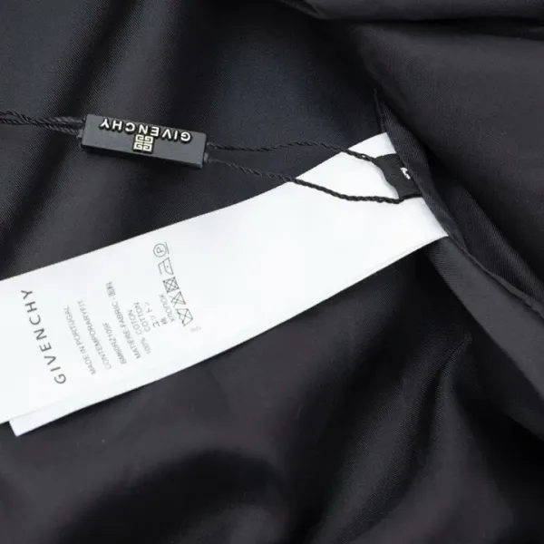 【GIVENCHY 公式旗艦店】ジバンシー 野球着  ジャケット着 ご好評に付き再入荷！241213