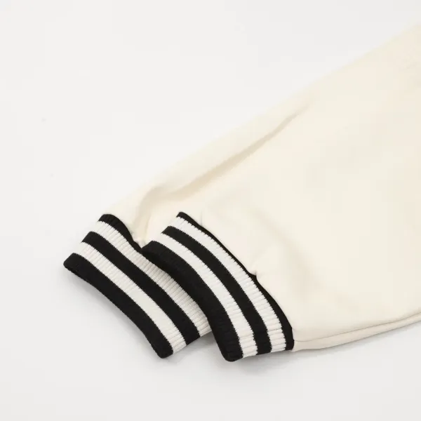 【GIVENCHY 公式旗艦店】ジバンシー 野球着 ジャケット着 ご好評に付き再入荷!241112 【GIVENCHY 公式旗艦店】ジバンシー 野球着 ジャケット着 ご好評に付き再入荷!241112