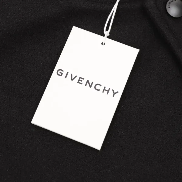 【GIVENCHY 公式旗艦店】ジバンシー 野球着 ジャケット着 ご好評に付き再入荷!241112 【GIVENCHY 公式旗艦店】ジバンシー 野球着 ジャケット着 ご好評に付き再入荷!241112