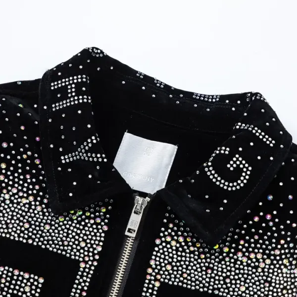 【GIVENCHY 公式旗艦店】ジバンシー ジャケット着 好評に付き再入荷!241028 【GIVENCHY 公式旗艦店】ジバンシー ジャケット着 好評に付き再入荷!241028
