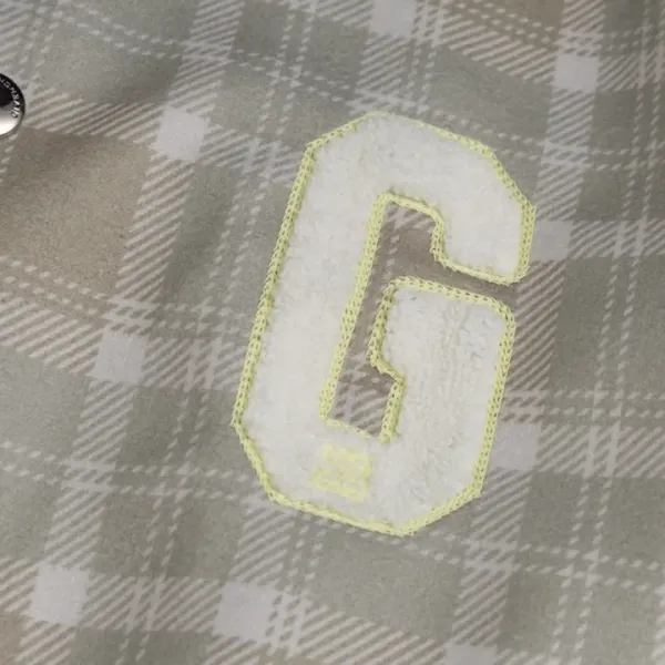 【GIVENCHY 公式旗艦店】ジバンシー 野球着 ジャケット着 ご好評に付き再入荷!241023 【GIVENCHY 公式旗艦店】ジバンシー 野球着 ジャケット着 ご好評に付き再入荷!241023