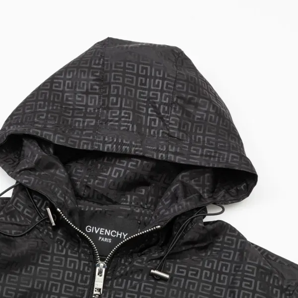 【GIVENCHY 公式旗艦店】ジバンシー ジャケット着 好評に付き再入荷 240828 【GIVENCHY 公式旗艦店】ジバンシー ジャケット着 好評に付き再入荷 240828