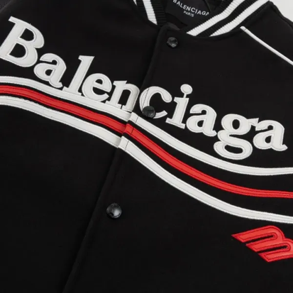【BALENCIAGA 公式旗艦店】バレンシアガ 野球着 ジャケット着 好評に付き再入荷!250107 【BALENCIAGA 公式旗艦店】バレンシアガ 野球着 ジャケット着 好評に付き再入荷!250107
