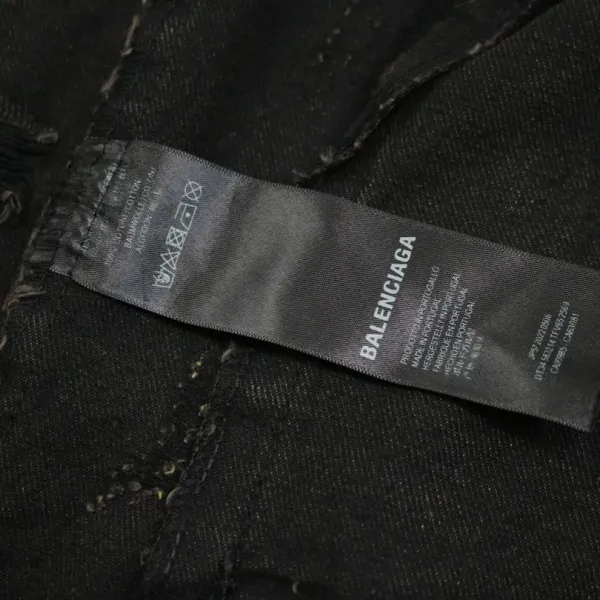【BALENCIAGA  公式旗艦店】バレンシアガ    ジャケット着 好評に付き再入荷！250107