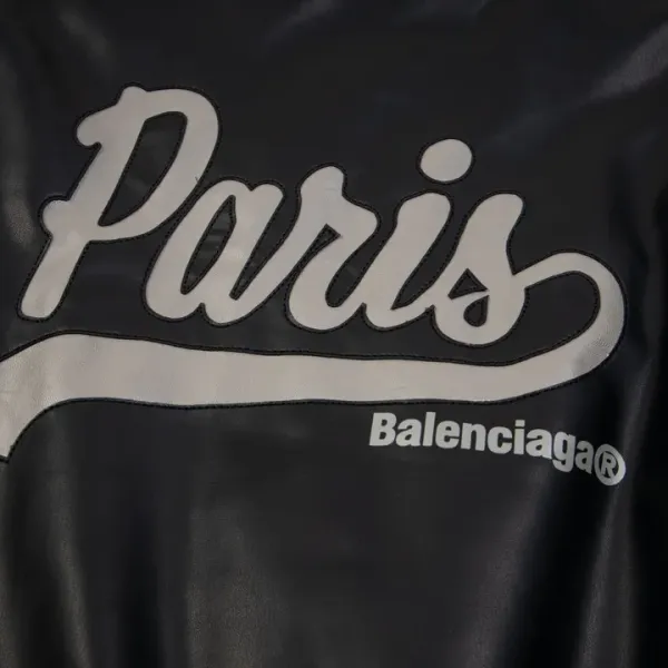 【BALENCIAGA  公式旗艦店】バレンシアガ    ジャケット着 好評に付き再入荷！250107