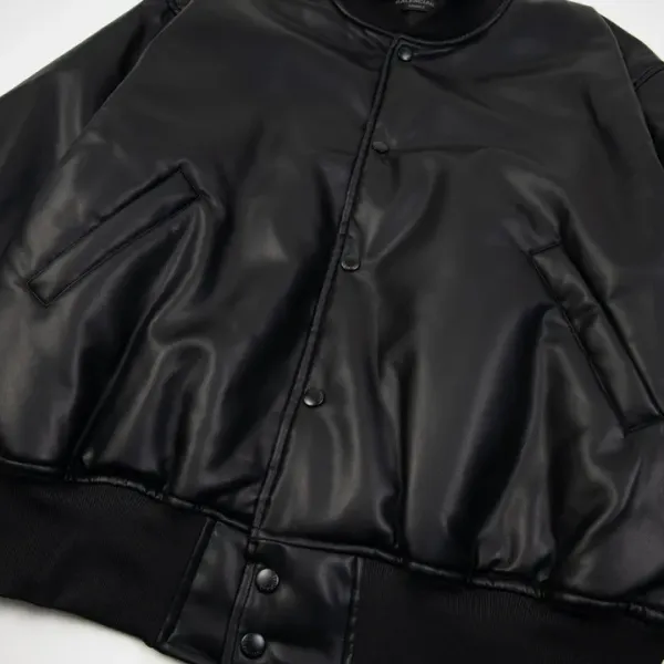 【BALENCIAGA  公式旗艦店】バレンシアガ    ジャケット着 好評に付き再入荷！250107