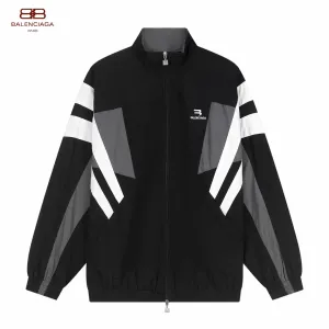 【BALENCIAGA 公式旗艦店】バレンシアガ ジャケット着 好評に付き再入荷!250107 【BALENCIAGA 公式旗艦店】バレンシアガ ジャケット着 好評に付き再入荷!250107