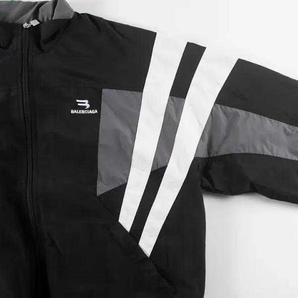 【BALENCIAGA  公式旗艦店】バレンシアガ    ジャケット着 好評に付き再入荷！250107