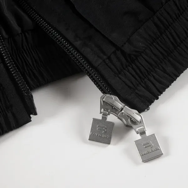 【BALENCIAGA  公式旗艦店】バレンシアガ    ジャケット着 好評に付き再入荷！250107