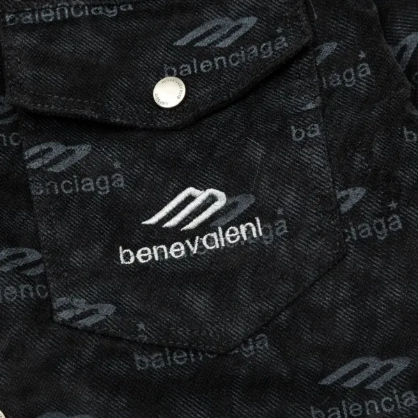 【BALENCIAGA  公式旗艦店】バレンシアガ    ジャケット着 好評に付き再入荷！241119