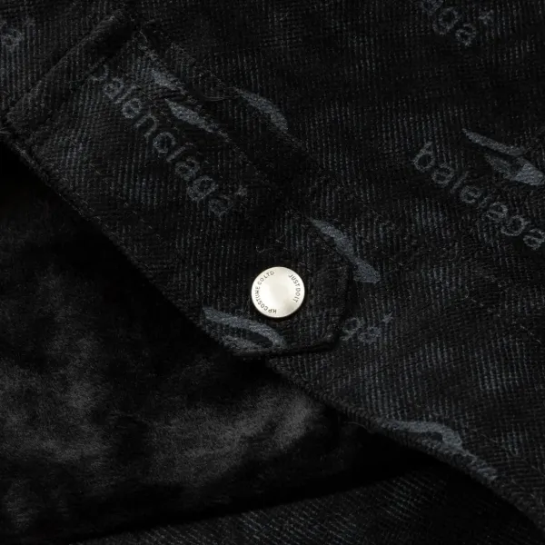 【BALENCIAGA  公式旗艦店】バレンシアガ    ジャケット着 好評に付き再入荷！241119