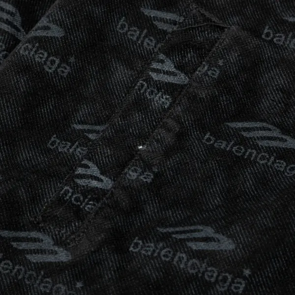 【BALENCIAGA  公式旗艦店】バレンシアガ    ジャケット着 好評に付き再入荷！241119