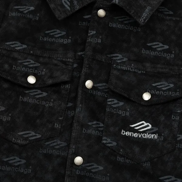 【BALENCIAGA  公式旗艦店】バレンシアガ    ジャケット着 好評に付き再入荷！241119