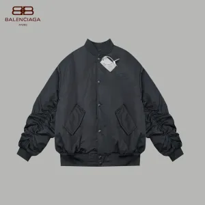 【BALENCIAGA 公式旗艦店】バレンシアガ ジャケット着 好評に付き再入荷!241119 【BALENCIAGA 公式旗艦店】バレンシアガ ジャケット着 好評に付き再入荷!241119