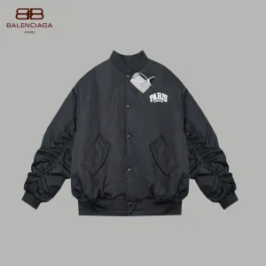 【BALENCIAGA 公式旗艦店】バレンシアガ ジャケット着 好評に付き再入荷!241119 【BALENCIAGA 公式旗艦店】バレンシアガ ジャケット着 好評に付き再入荷!241119