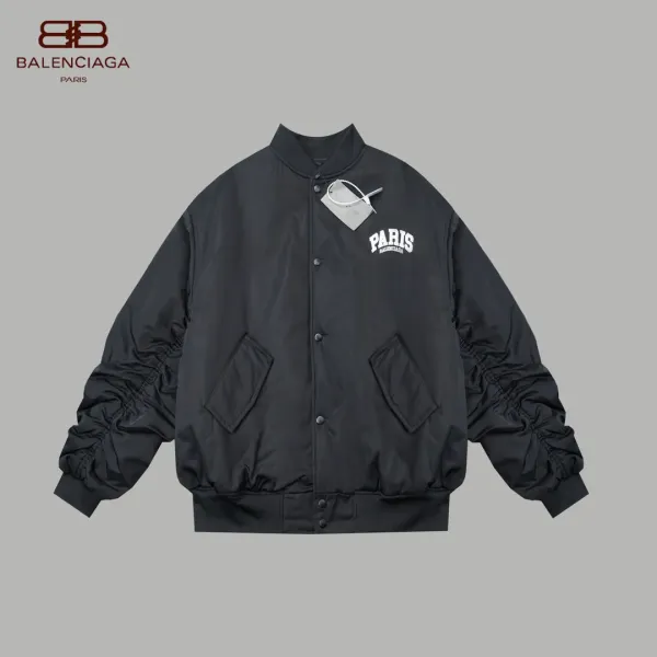 【BALENCIAGA 公式旗艦店】バレンシアガ ジャケット着 好評に付き再入荷!241119 【BALENCIAGA 公式旗艦店】バレンシアガ ジャケット着 好評に付き再入荷!241119