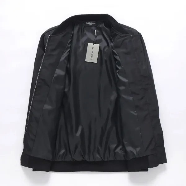 【BALENCIAGA 公式旗艦店】バレンシアガ ジャケット着 好評に付き再入荷!241111 【BALENCIAGA 公式旗艦店】バレンシアガ ジャケット着 好評に付き再入荷!241111