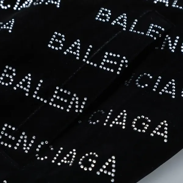 【BALENCIAGA 公式旗艦店】バレンシアガ 野球着 ジャケット着 好評に付き再入荷!241028 【BALENCIAGA 公式旗艦店】バレンシアガ 野球着 ジャケット着 好評に付き再入荷!241028