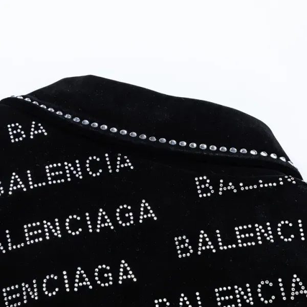 【BALENCIAGA 公式旗艦店】バレンシアガ 野球着 ジャケット着 好評に付き再入荷!241028 【BALENCIAGA 公式旗艦店】バレンシアガ 野球着 ジャケット着 好評に付き再入荷!241028