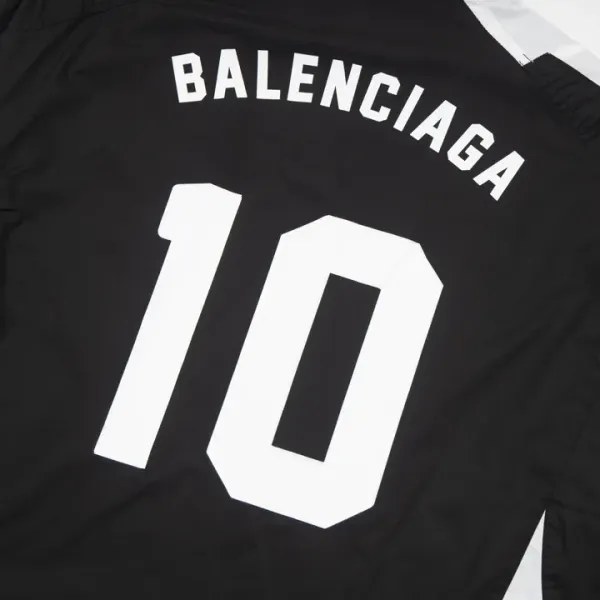 【BALENCIAGA】バレンシアガ ジャケット着 ご好評に付き再入荷!240924 【BALENCIAGA】バレンシアガ ジャケット着 ご好評に付き再入荷!240924