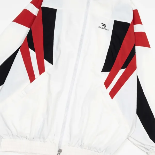 【BALENCIAGA 公式旗艦店】 バレンシアガ ジャケット着 好評に付き再入荷 240827 【BALENCIAGA 公式旗艦店】 バレンシアガ ジャケット着 好評に付き再入荷 240827