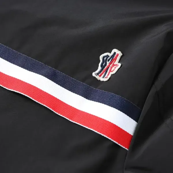 【MONCLER 公式旗艦店】 モンクレール ジャケット着 ご好評に付き再入荷!241023 【MONCLER 公式旗艦店】 モンクレール ジャケット着 ご好評に付き再入荷!241023