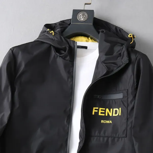 【FENDI 公式旗艦店】フェンディ ジャケット着 好評に付き再入荷 241223 【FENDI 公式旗艦店】フェンディ ジャケット着 好評に付き再入荷 241223