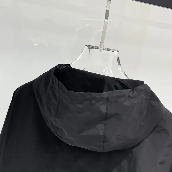 【FENDI 公式旗艦店】フェンディ ジャケット着 好評に付き再入荷 241223 【FENDI 公式旗艦店】フェンディ ジャケット着 好評に付き再入荷 241223