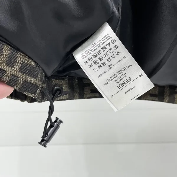 【FENDI 公式旗艦店】フェンディ ジャケット着 好評に付き再入荷 241223 【FENDI 公式旗艦店】フェンディ ジャケット着 好評に付き再入荷 241223