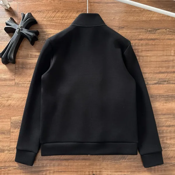 【FENDI 公式旗艦店】フェンディ ジャケット着 好評に付き再入荷 241223 【FENDI 公式旗艦店】フェンディ ジャケット着 好評に付き再入荷 241223