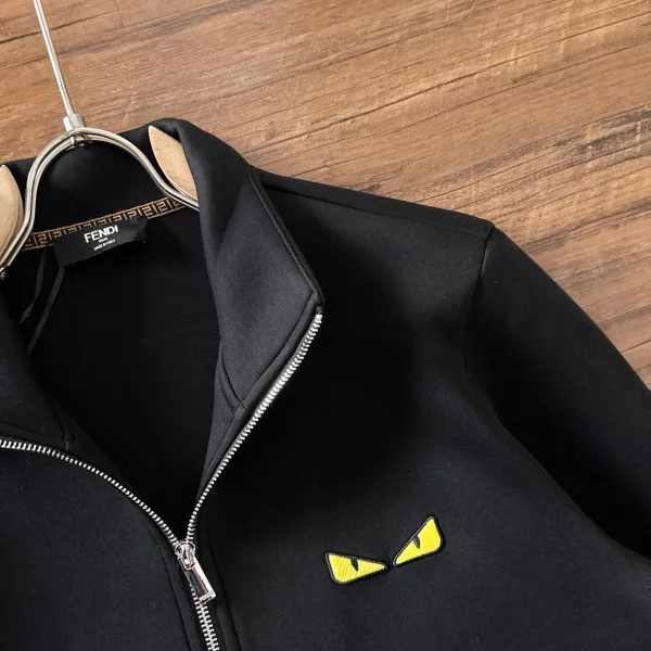 【FENDI 公式旗艦店】フェンディ ジャケット着 好評に付き再入荷 241223 【FENDI 公式旗艦店】フェンディ ジャケット着 好評に付き再入荷 241223