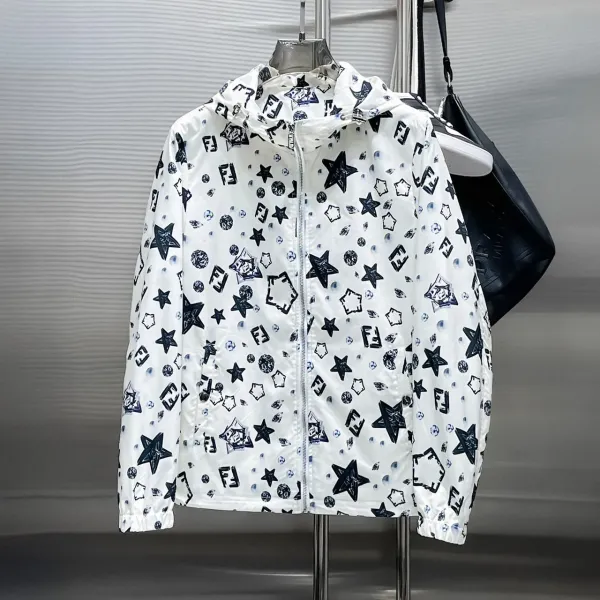 【FENDI  公式旗艦店】フェンディ ジャケット着 好評に付き再入荷 241223