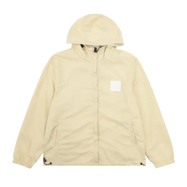 【FENDI  公式旗艦店】フェンディジャケット着 好評に付き再入荷！241122