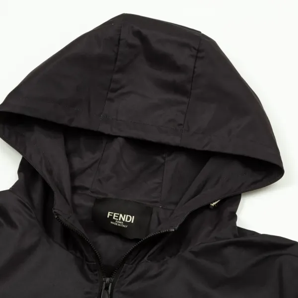 【FENDI 公式旗艦店】フェンディ ジャケット着 ご好評に付き再入荷!241021 【FENDI 公式旗艦店】フェンディ ジャケット着 ご好評に付き再入荷!241021