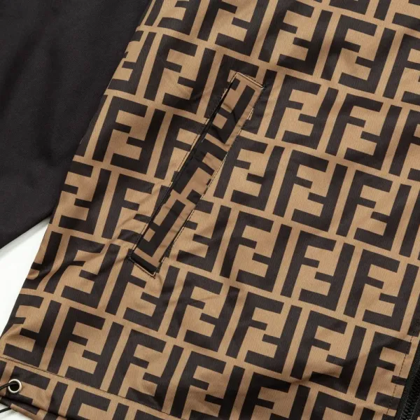 【FENDI 公式旗艦店】フェンディ ジャケット着 ご好評に付き再入荷!241021 【FENDI 公式旗艦店】フェンディ ジャケット着 ご好評に付き再入荷!241021