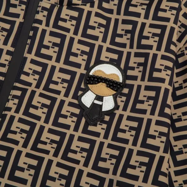 【FENDI】フェンディ ジャケット着ご好評に付き再入荷！240923