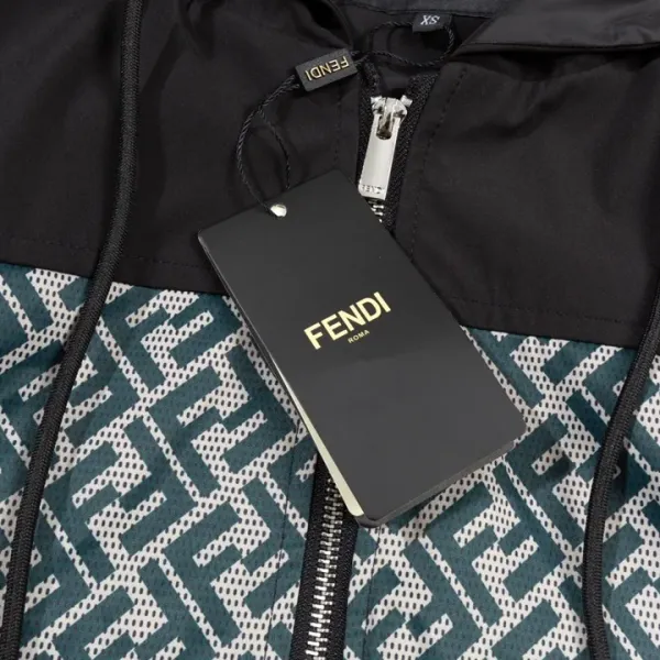 【FENDI】フェンディ ジャケット着ご好評に付き再入荷!240923 【FENDI】フェンディ ジャケット着ご好評に付き再入荷!240923