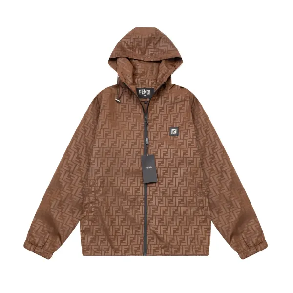 【FENDI  公式旗艦店】フェンディ  ジャケット着 好評に付き再入荷 240826