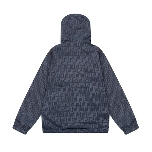 【FENDI  公式旗艦店】フェンディ  ジャケット着 好評に付き再入荷 240826