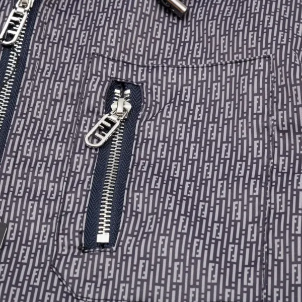 【FENDI  公式旗艦店】フェンディ  ジャケット着 好評に付き再入荷 240826
