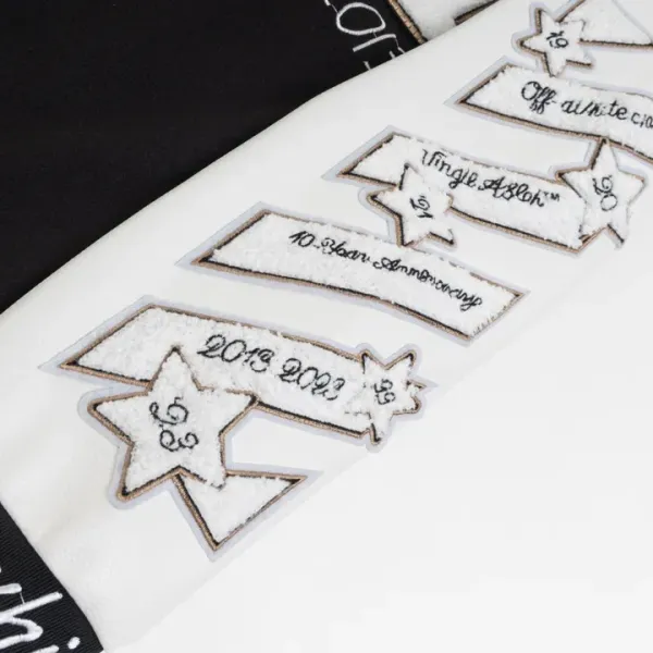 【OFF-WHITE 公式旗艦店】オフホワイト 野球着 ジャケット着ご好評に付き再入荷!241023 【OFF-WHITE 公式旗艦店】オフホワイト 野球着 ジャケット着ご好評に付き再入荷!241023