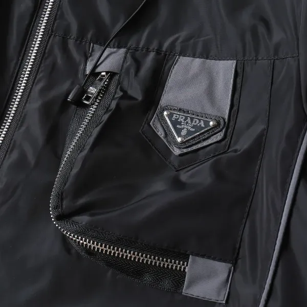 【PRADA 公式旗艦店】プラダ ジャケット着 ご好評に付き再入荷!250107 【PRADA 公式旗艦店】プラダ ジャケット着 ご好評に付き再入荷!250107