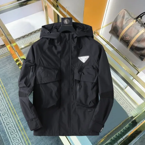 【PRADA  公式旗艦店】プラダ   ジャケット着 ご好評に付き再入荷！250107
